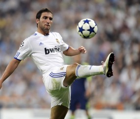 体育竞猜网站-VAR判罚再掀波澜，梅西对阵莫德里奇，争议点球引爆足坛，VAR判罚引争议！梅西莫德里奇对决，点球风波再掀足坛波澜